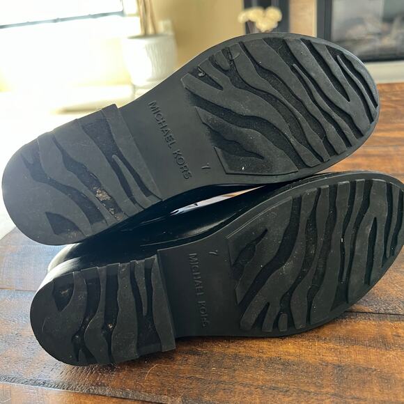 Michael Kors Shiny Short Black Rain Boots Ankle Boots Size 7 Preppy - Picture 6 of 7